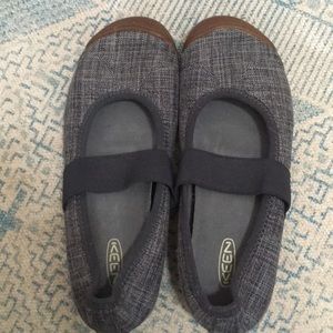 Keen ladies shoes 8 1/2